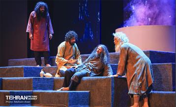 نوانمایش‌ هامان در برج‌ میلاد تهران 23