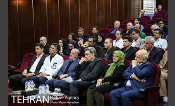 آیین کاشت درخت در بیمارستان شریعتی توسط شهردار تهران 15