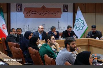 جلسه ارزیابی اجرای طرح من شهردارم و بسته خرسندسازی 12