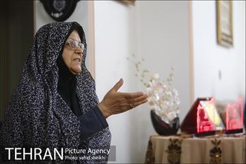 دیدار شهردار از خانواده شهید طباطبایی نیا 16