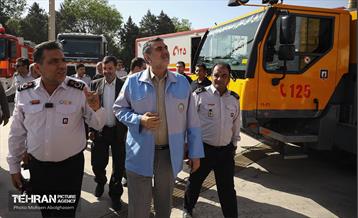 بازدید رییس مدیریت بحران کشور از مرکز آموزش آتش‌نشانی شهرداری تهران 45