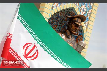 رونمایی از تندیس «خادم حرم» 3