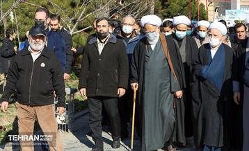 تشییع و تدفین پیکر مطهر دو شهید گمنام در منطقه 17