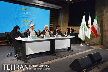 نشست گفتگو و بررسی کتاب تقاطع انقلاب  9
