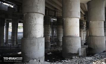 بازدید دانشجویان از پروژه مقاوم‌سازی پل تقاطع بزرگراه همت و رودخانه کن 40