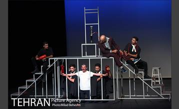 نمایش مزا مزا  14