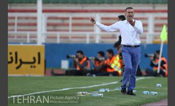 دیدار گسترش فولاد و پرسپولیس در لیگ برتر فوتبال 18