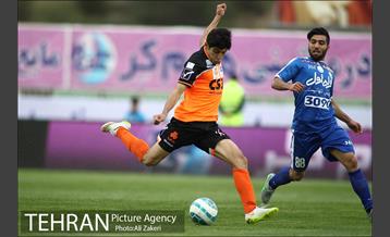 دیدار سایپا و استقلال در لیگ برتر فوتبال 24