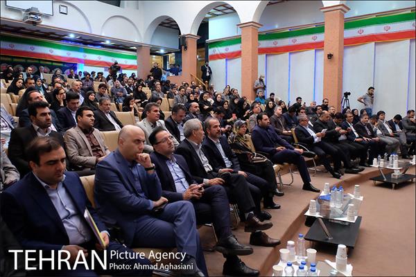 رونمایی از سرویس های هوشمند شهرسازی در «تهران من» 21