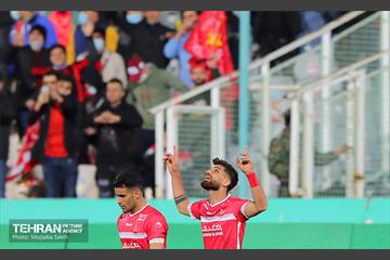 دیدار تیم های فوتبال پرسپولیس تهران و صنعت نفت آبادان 20