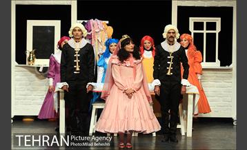 نمایش شاهزاده خانوم بدترکیب‎ 14