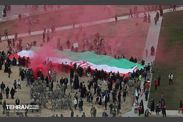 چهل‌و‌‌هفتمین جشن پیروزی انقلاب اسلامی - 4 8