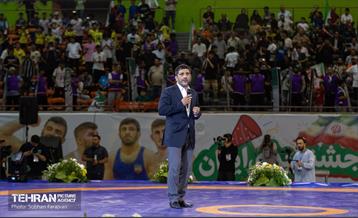 مراسم تجلیل از کشتی‌گیران قهرمان جهان (جشنی برای ایران) 90