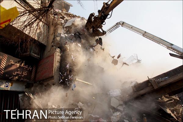 دومین روز عملیات امداد و نجات حادثه پلاسکو-1 17