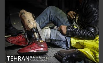 شب های تهران،فوریت خدمات اجتماعی 9