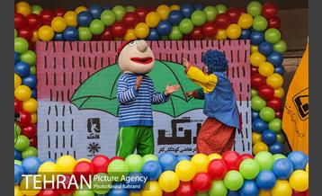 افتتاحیه نمایشگاه کودکان کار 8