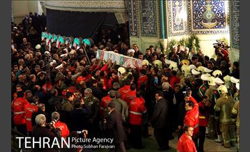 تشییع شهدای آتش نشان در شبستان مصلی-2 26