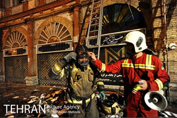 آتش سوزی ساختمان میدان حسن آباد 30