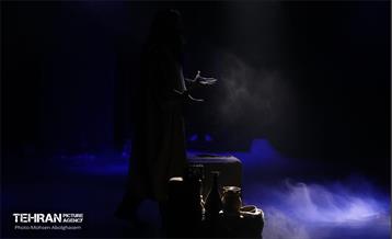 نمایش آیینی خانه ای از گل و اندوه 13