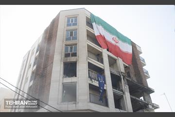تور عکاسی آثار جنگ تحمیلی ۱۲ روزه شهر تهران 34
