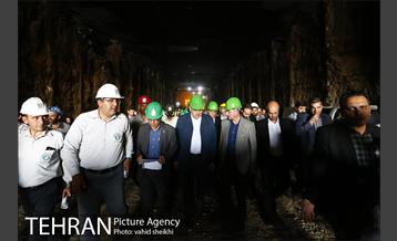 مراسم اتصال جبهه های حفاری شمالی و جنوبی تونل زیر گذر استادمعین 19