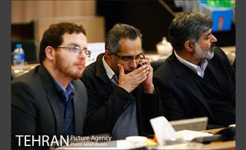 بازدید اعضای کمیسیون عمران مجلس از ستاد فرماندهی و مدیریت بحران شهرداری 8