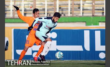 دیدار سایپا و پیکان در لیگ برتر فوتبال