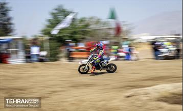 رانـد اول مسابقات موتورکراس کشور  18