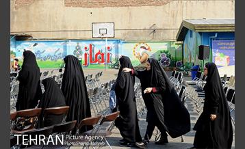 آیین برگزاری انتخابات شهردار مدرسه با حضور شهردار تهران 37