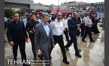 بازدید اعضای شورای اسلامی شهر از نمایشگاه آتش نشانی 41