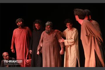 نمایش آیینی «در انتظار» 59