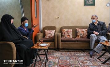 حضور شهردار تهران در منزل شهید ارشد محمودی 7