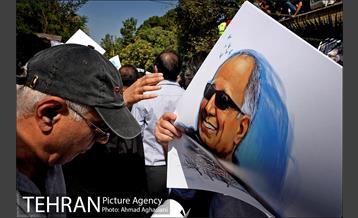 وداع باشکوه مردم با عباس کیارستمی 14