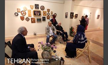 نمایشگاه دست ساخته‌های صدفی محسن قاضی مرادی‎ 16