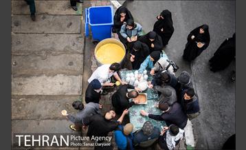 راه پیمایی مردم تهران در روز اربعین  10