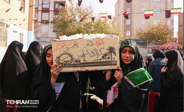 تشییع پیکر شهید گمنام در منطقه ۱۵ 17