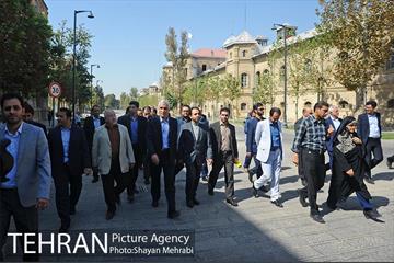 بازدید شهردار تهران از دروازه ملی و میدان مشق به مناسبت روز تهران 25