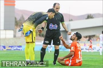 دیدار تیم‌های سایپا و پرسپولیس در لیگ برتر فوتبال ایران 27