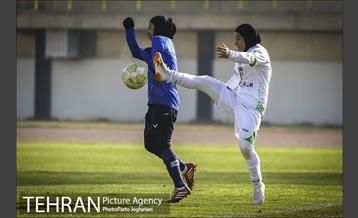 دیدار فوتبال زنان بین ذوب آهن و البرز 11