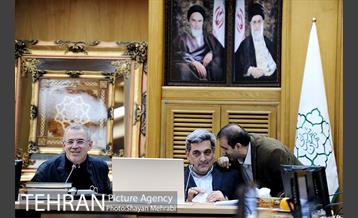 جلسه شورای ویژه معاونان با حضور شهردار تهران 33