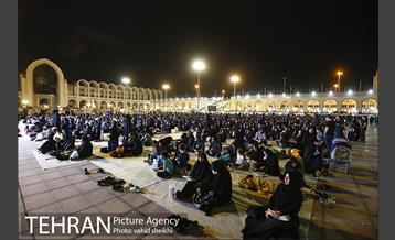 مراسم احیای شب بیست‌ویکم ماه مبارک رمضان در مصلی تهران 6