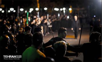 عزاداری شب عاشورا در میدان منیریه  16