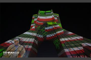 نورافشانی جشن پیروزی انقلاب اسلامی در میدان آزادی 41