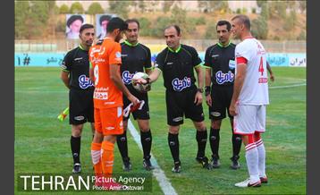 دیدار تیم‌های سایپا و پرسپولیس در لیگ برتر فوتبال ایران 12