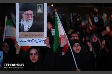 چهل‌و‌سومین شب اجتماع دفاع از انقلاب 5