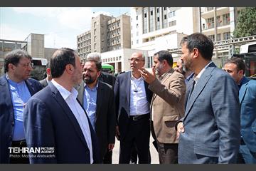 بازدید اعضای شورا از اتوبوس‌های تولید داخل 2