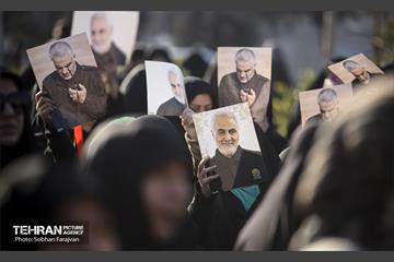 تشییع پیکر شهید گمنام در منطقه ۲۱
