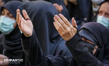 مراسم تشییع و خاکسپاری لاله های زهرایی در منطقه 5