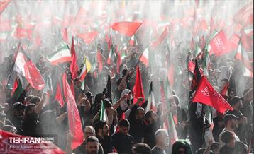 اقامه نماز بر پیکر آقای شهید ایران - 1 65