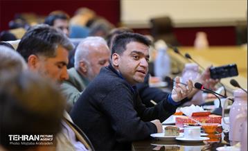 نشست علیرضا زاکانی شهردار تهران با اهالی فرهنگ و هنر 19